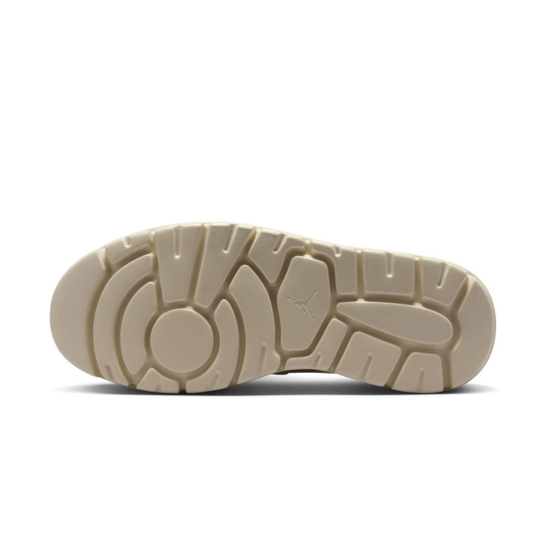 Air Jordan Mule Soft Pearl, Soft Pearl/Coconut Milk/Metallic Gold (IM6663-071)