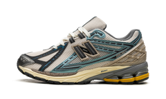 New Balance 1906R