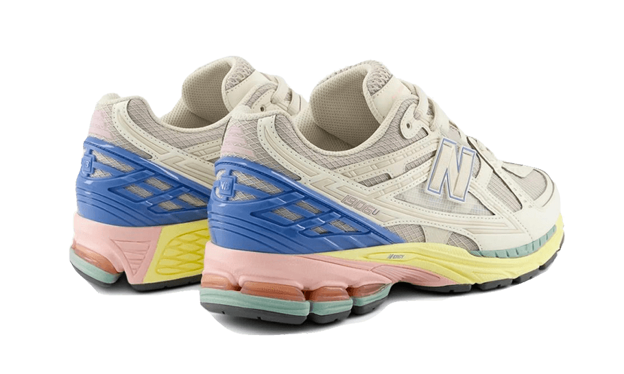 New Balance 1906U Lunar New Year, Angora/Blue Laguna/Orb Pink (M1906NC)