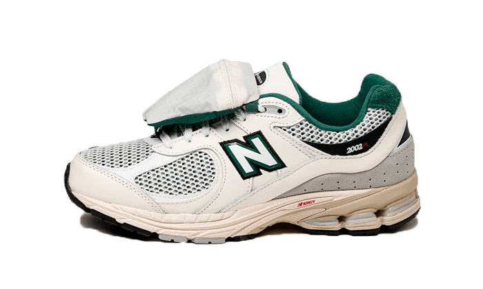 New Balance 2002R Vintage Teal Pouch, Sea Salt/Vintage Teal/White (M2002RVD)