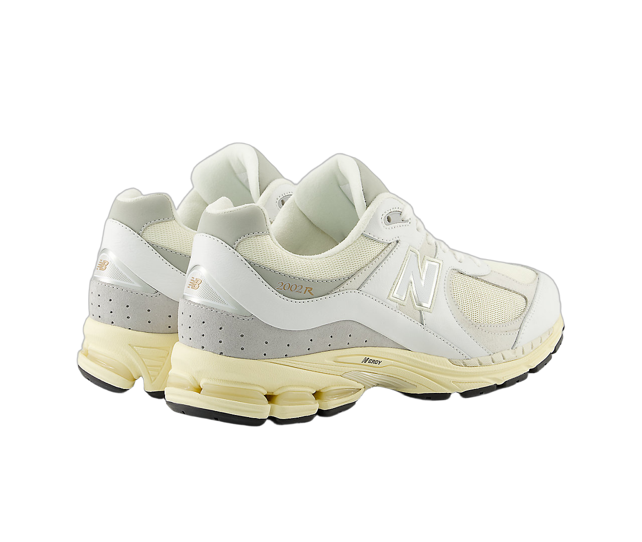 New Balance 2002R White Gold, White/Reflection/Gold Metallic (M2002RIA)