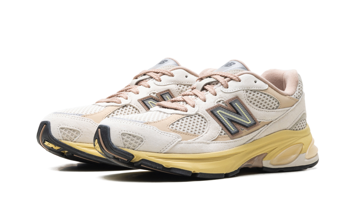 New Balance 2010 Rose Beige