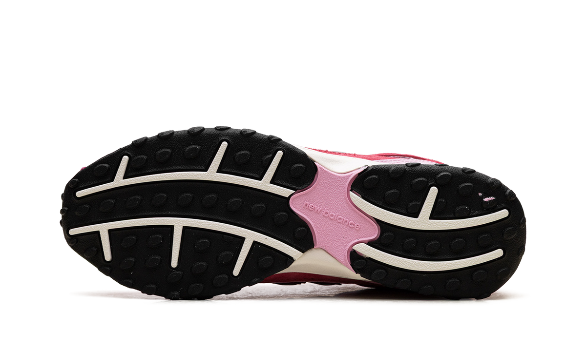 New Balance 204L Kith Pink
