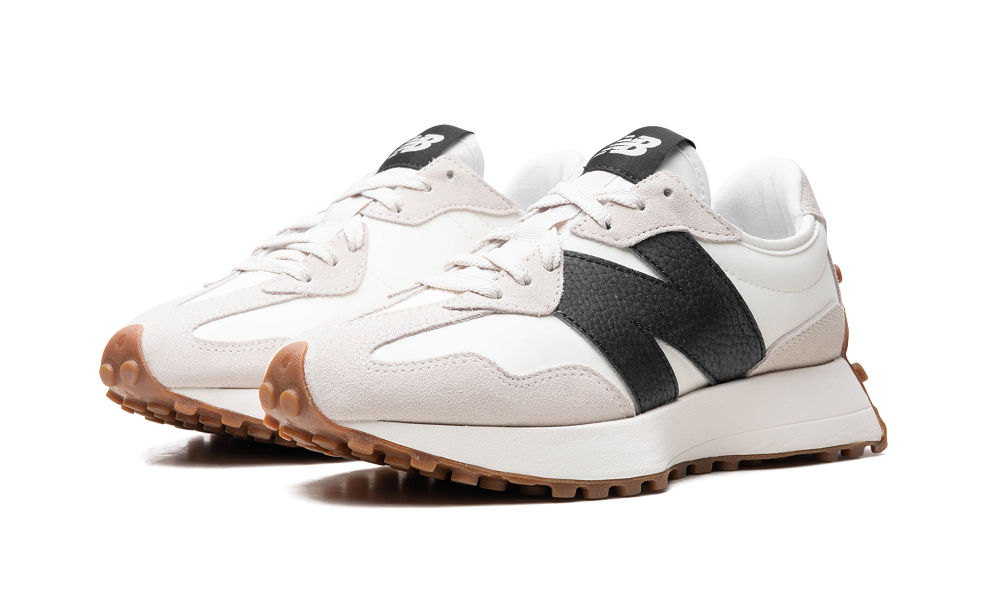 New Balance 327 Moonbeam Black Gum