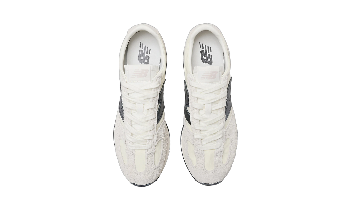 New Balance 471 Linen Angora Black