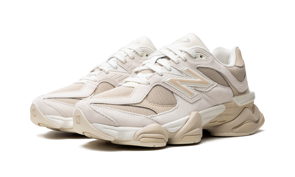 New Balance 9060 Beige