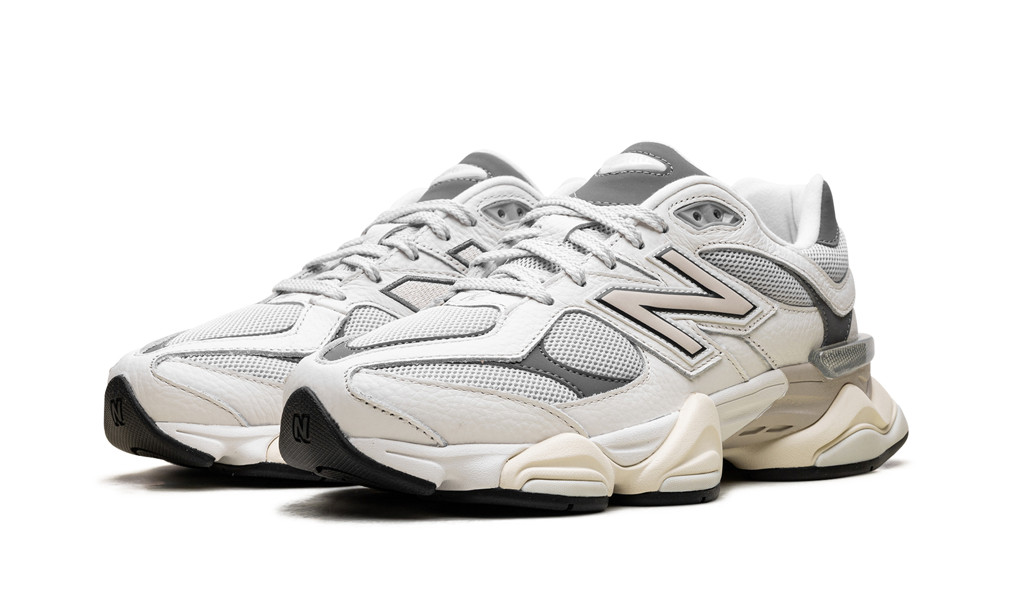 New Balance 9060 Sea Salt Castlerock