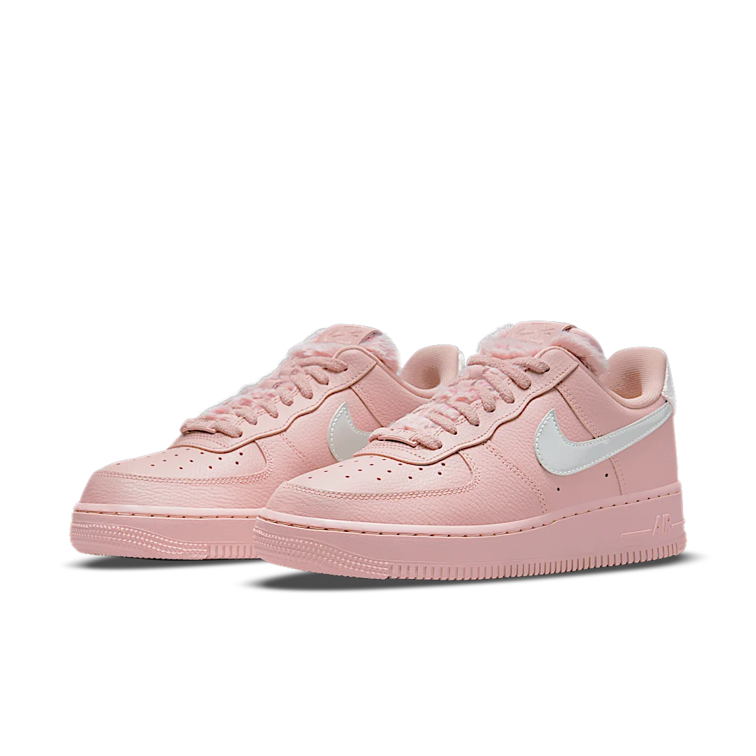 Nike Air Force 1 Low Faux Sherpa Fur, Pink Oxford/Cedar/Metallic Silver (DO6724-601)