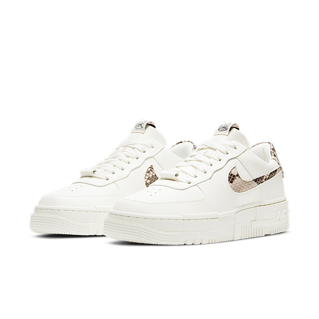 Nike Air Force 1 Low Pixel SE Snake, Sail/College Grey-Malt-Desert Sand (CV8481-101)