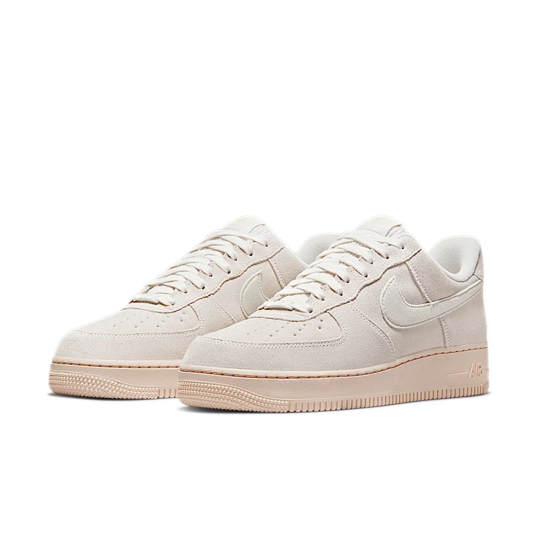 Nike Air Force 1 Low Winter Premium Summit White Suede