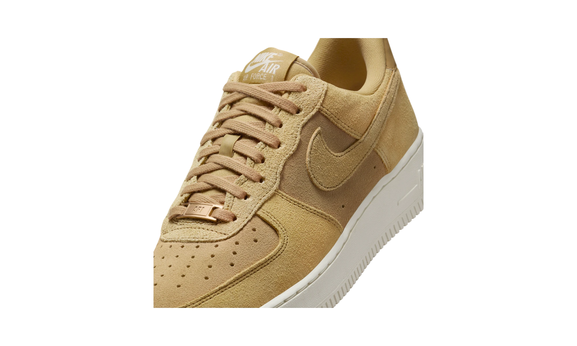 Nike Air Force 1 Low '07 Club Gold Sail