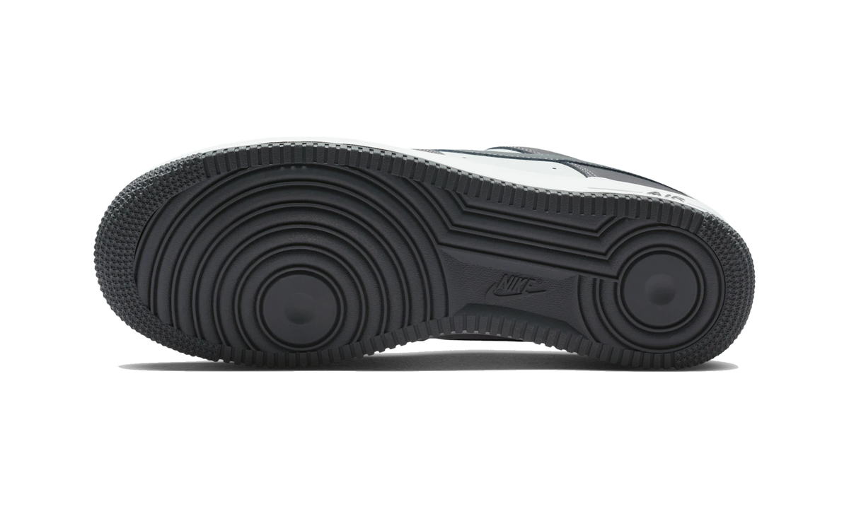 Nike Air Force 1 Low '07 Photon Dust Dark Grey