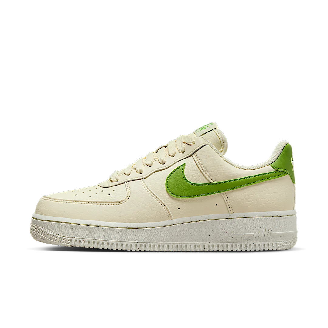 Nike Air Force 1 Low '07 SE Coconut Milk Chlorophyll, Coconut Milk/Chlorophyll/Sail/Volt/Black (DV3808-102)