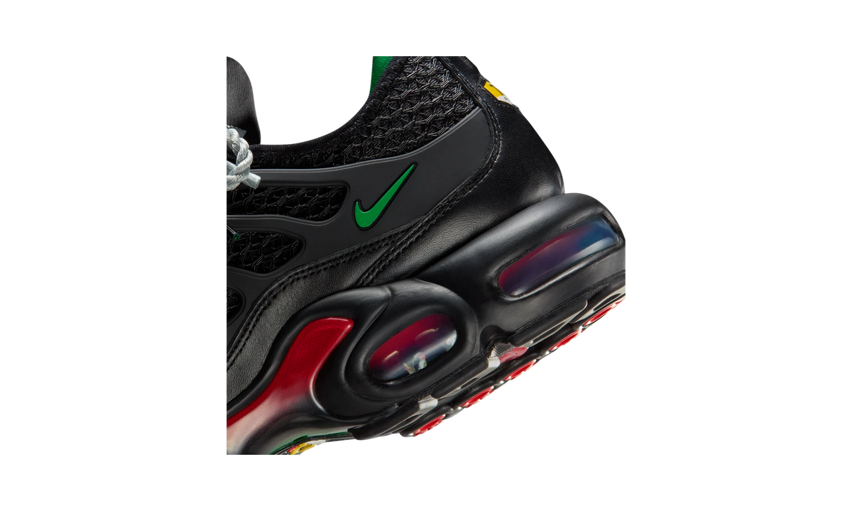 Nike Air Max Plus Homecoming Black