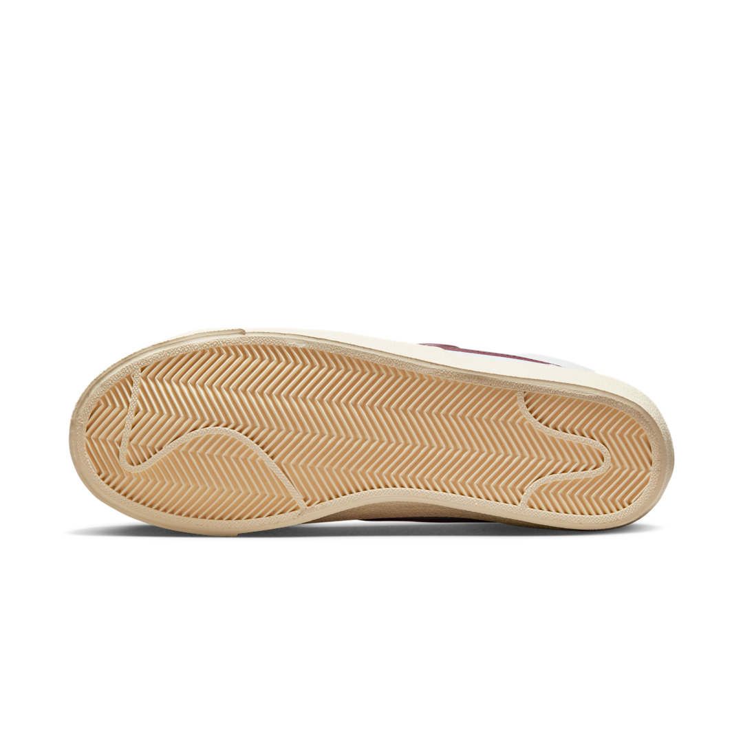 Nike Blazer Mid 77 SE Sisterhood