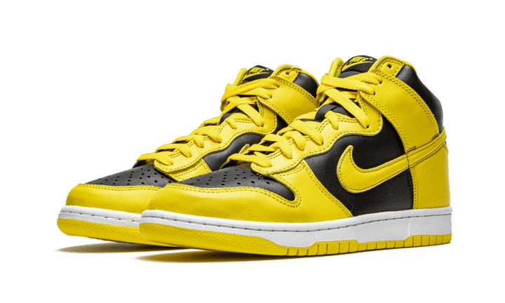 Nike Dunk High Iowa (2020), Black/Varsity Maize (CZ8149-002)