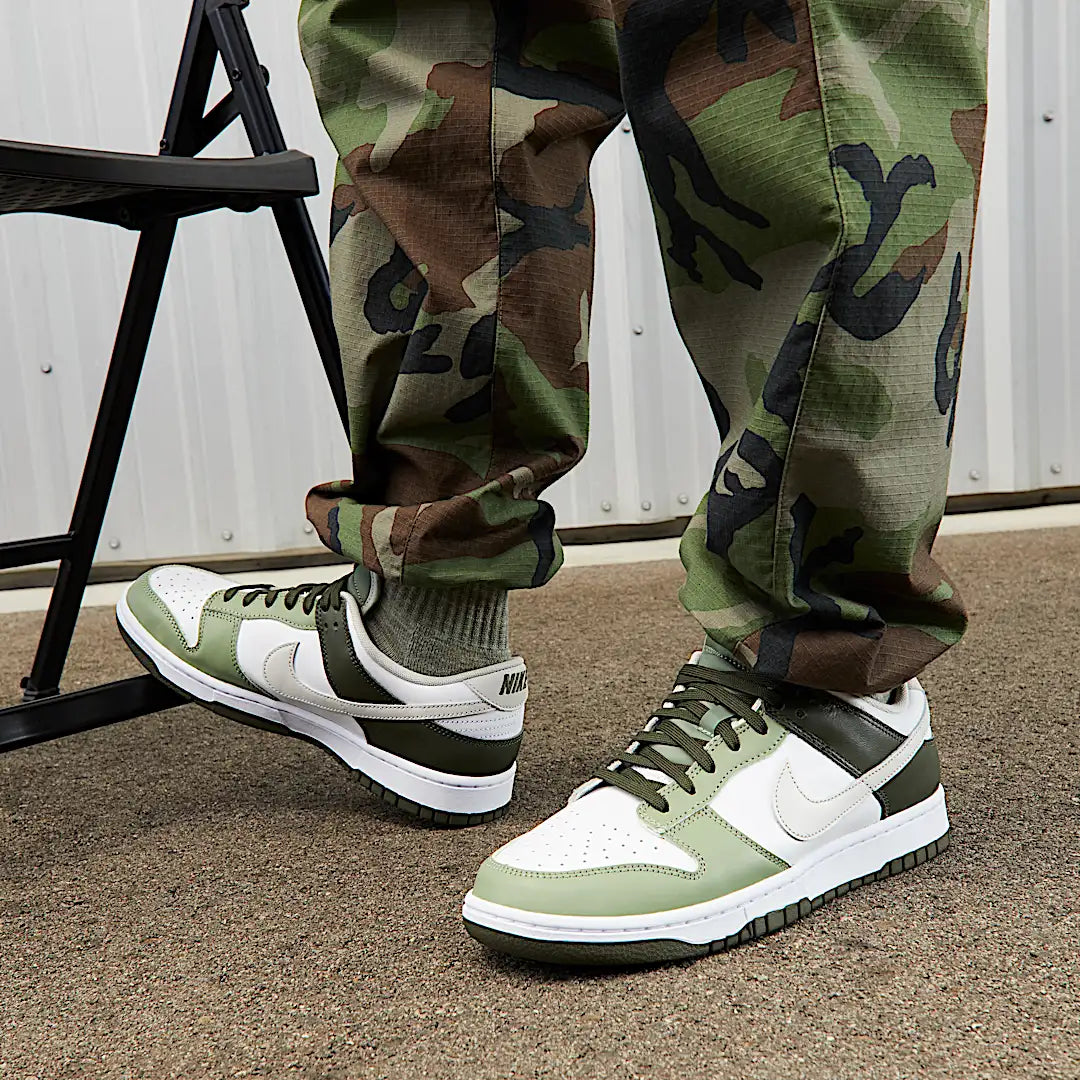 Nike Dunk Low Oil Green Cargo Khaki, White/Light Bone-Oil Green-Cargo Khaki (FN6882-100)