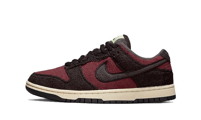 Nike Dunk Low SE Fleece Pack Burgundy Crush, Burgundy Crush/Black/White/Dark Smoke Gray (DQ7579-600)