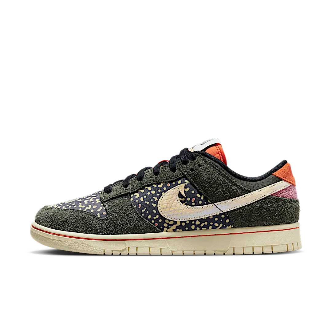 Nike Dunk Low SE Gone Fishing Rainbow Trout, Sequoia/Alabaster-Safety Orange (FN7523-300)