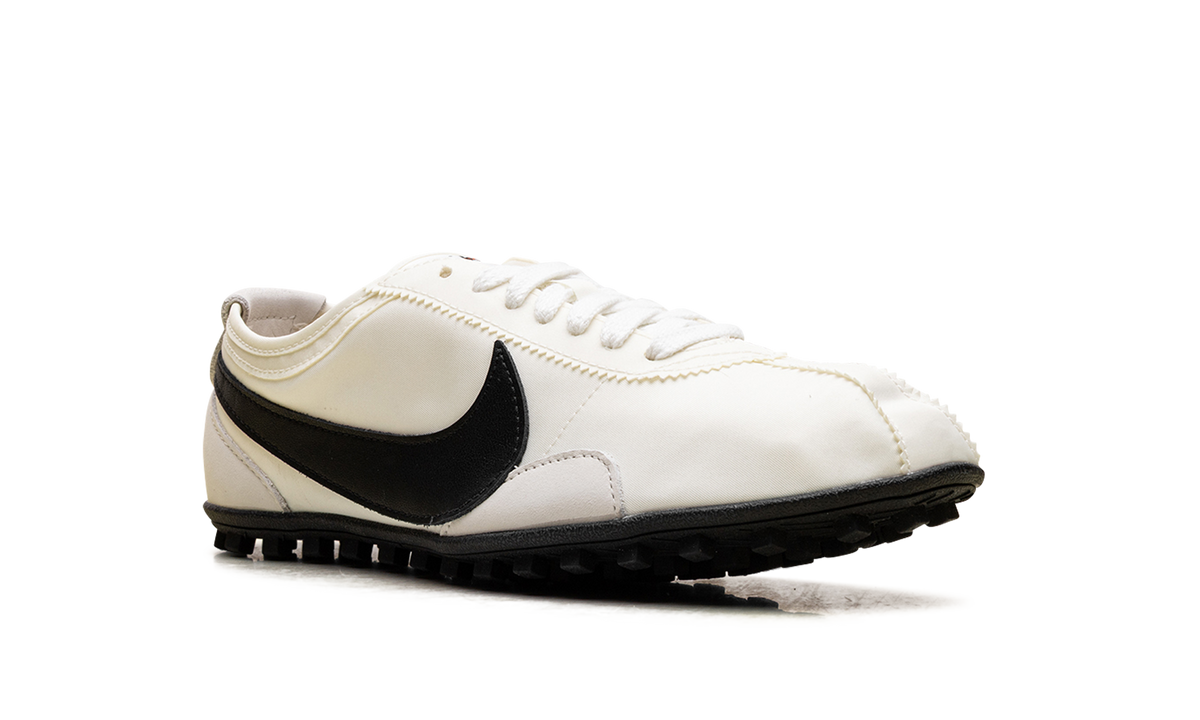 Nike Moon Shoe Soft Pearl Black