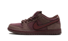 Nike SB Dunk Low City of Love Burgundy Crush, Burgundy Crush/Dark Team Red/Earth/Dark Pony/University Red/Earth (FN0619-600)