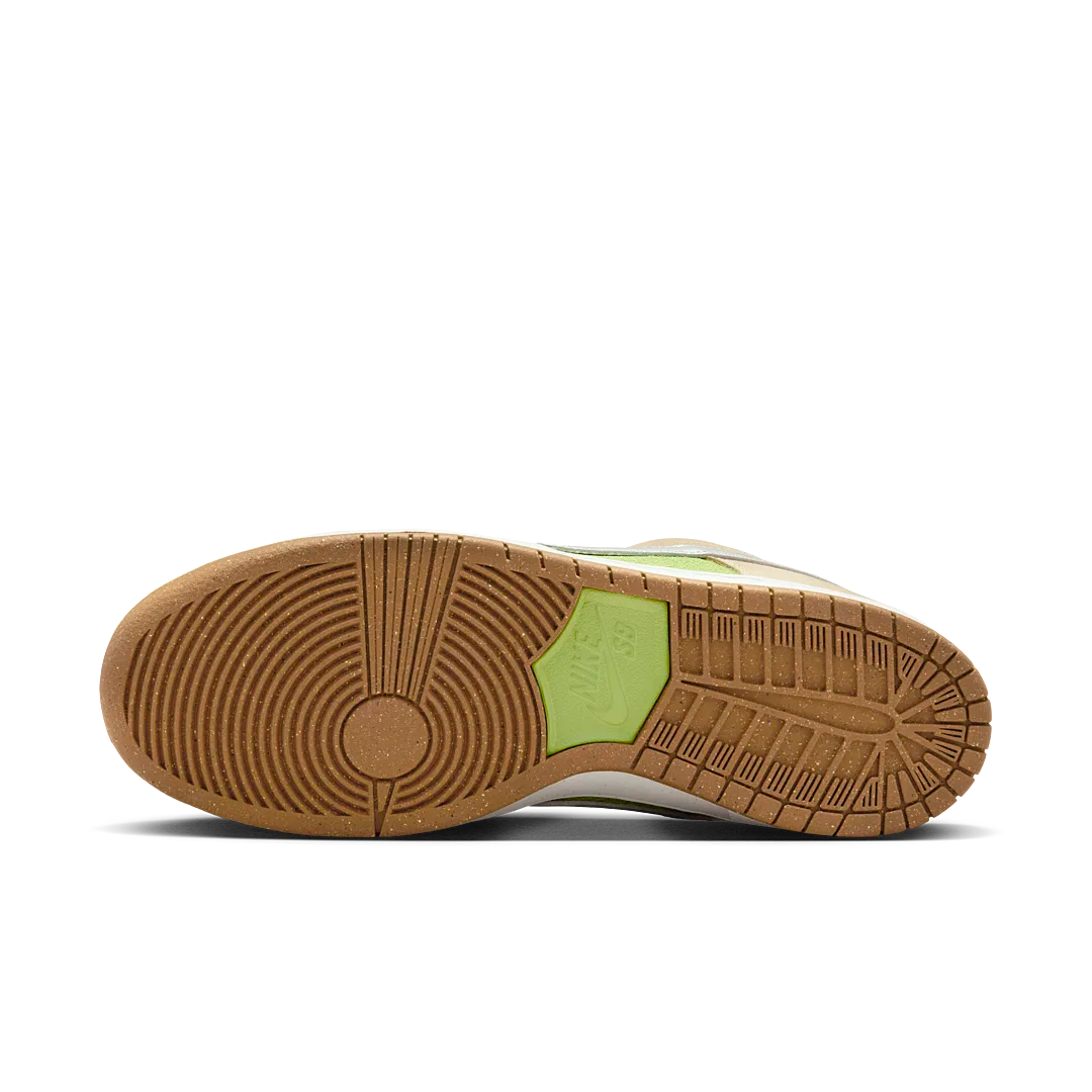 Nike SB Dunk Low Escargot, Sesame/Metallic Silver/Pear/Fir/Sail/Light British Tan (FQ7585-200)