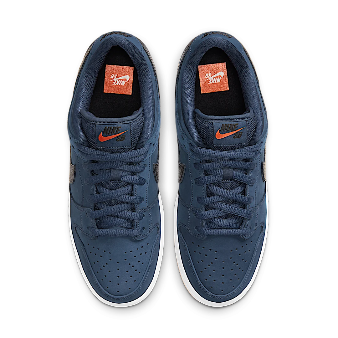 Nike SB Dunk Low Navy Black Gum, Midnight Navy/Black-White-Gum Medium Brown (CW7463-401)