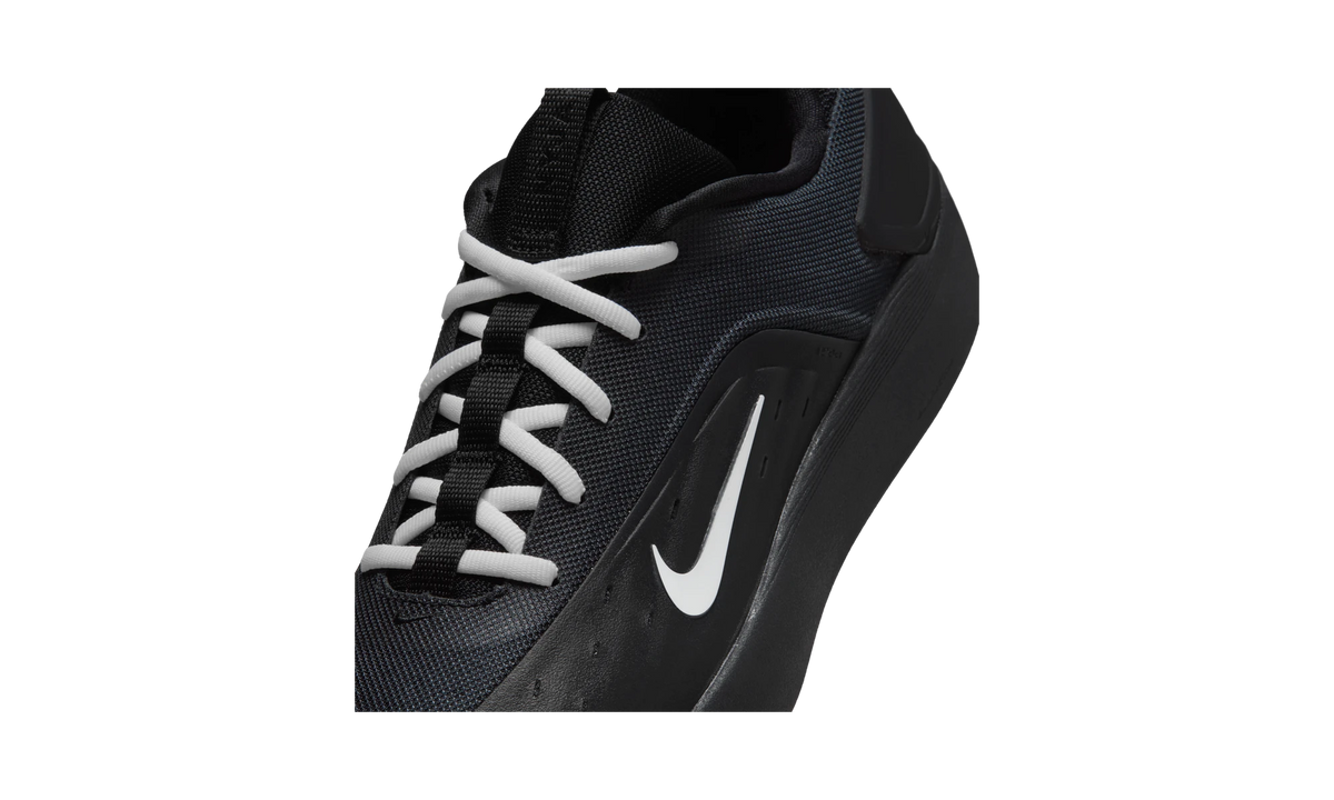 Nike SB Zoom Nyjah 4 Black White