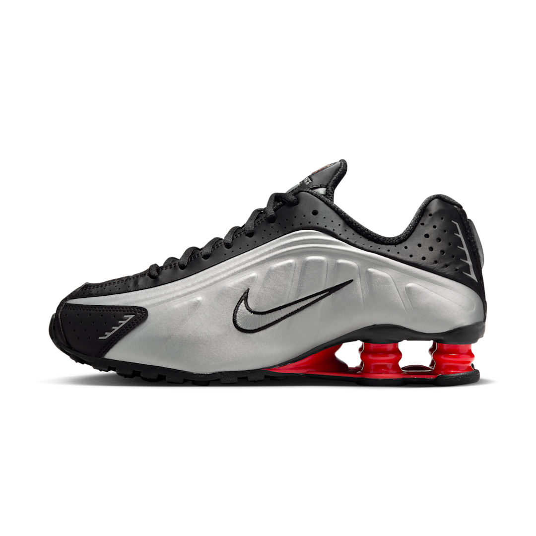 Nike Shox R4 Black Metallic Silver (2025), Black/Light Crimson/Black/Metallic Silver (AR3565-011)
