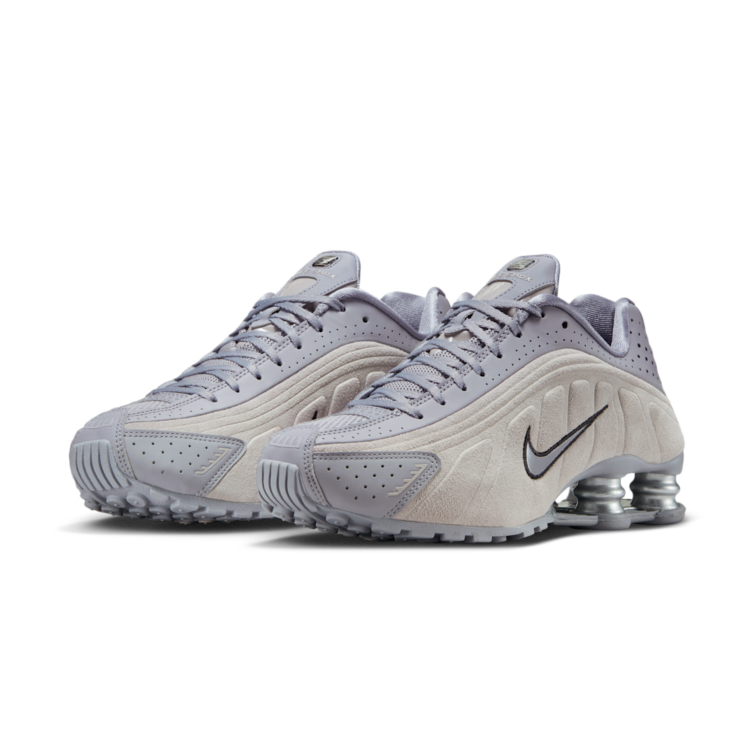 Nike Shox R4 Cement Grey Black, Cement Grey/College Grey/Metallic Silver/Black (HQ7739-001)