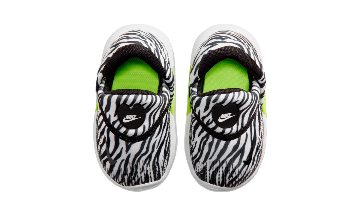 Nike Swoosh Go TD White Volt