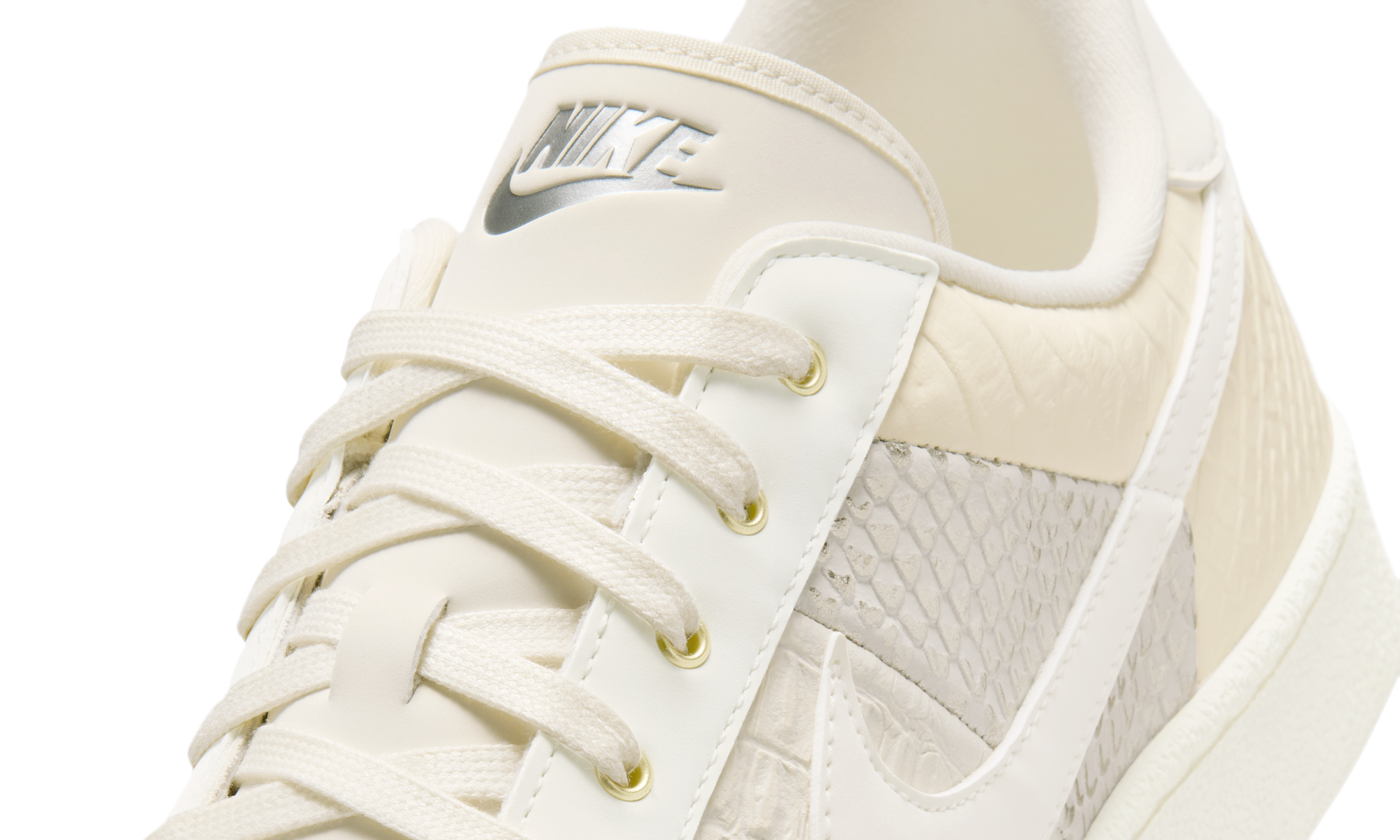 Nike Tennis Classic CS PRM WTCH BND Pale Ivory