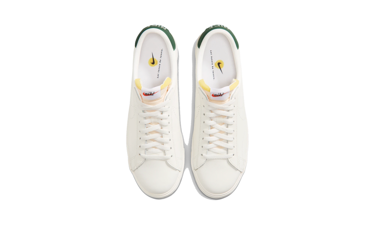 Nike Tennis Classic Sail Fir Team Orange