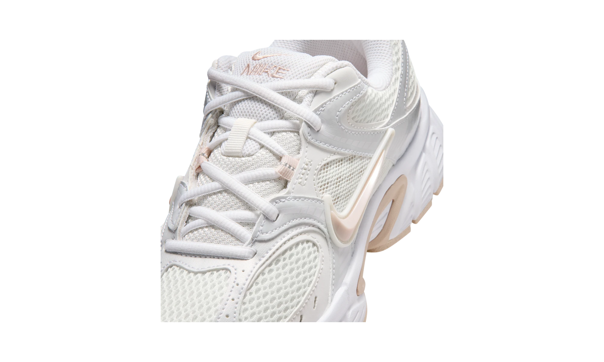 Nike V5 RNR Summit White White Vast Grey Silt Red