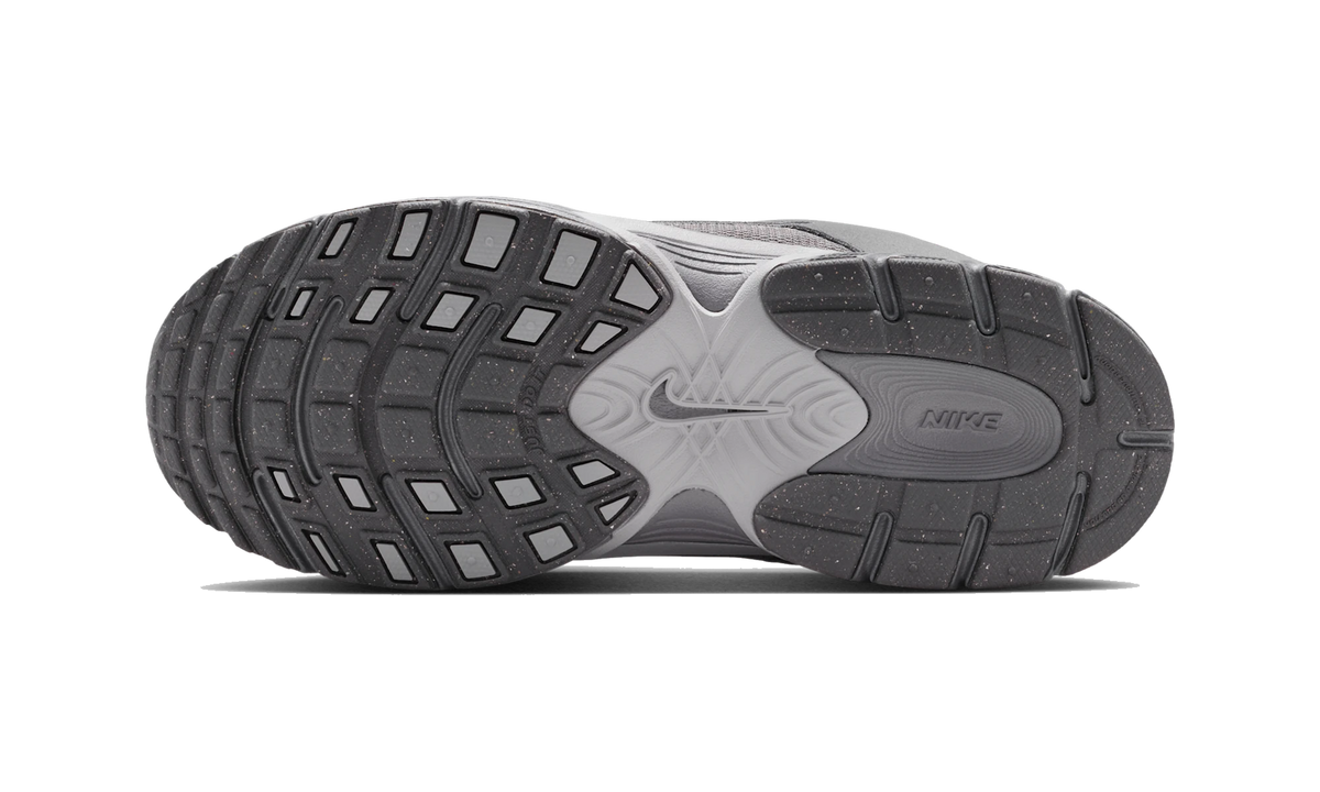 Nike V5 Runner Suede Pencil Point Atmosphere Grey