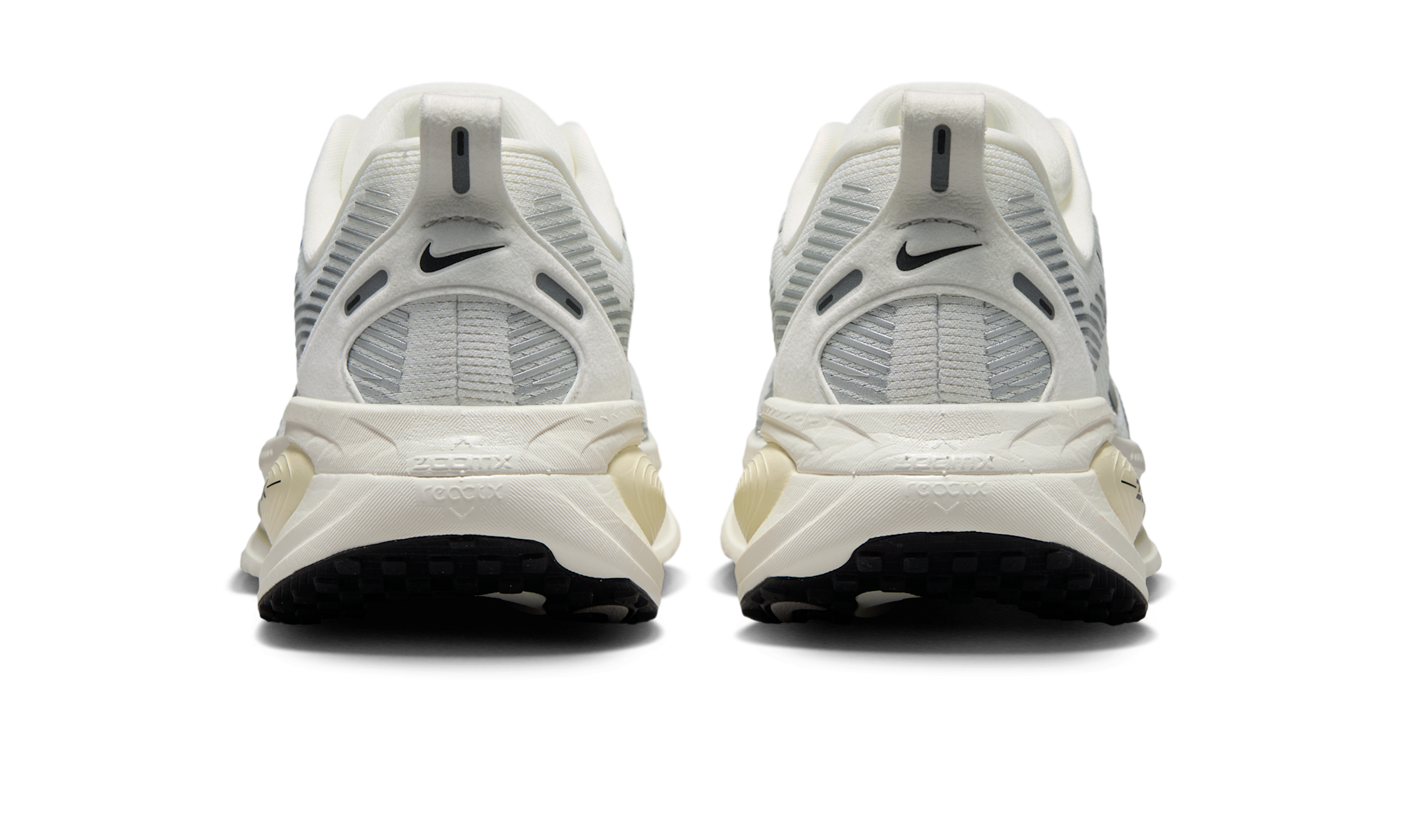 Nike Vomero 18 Summit White Coconut Milk