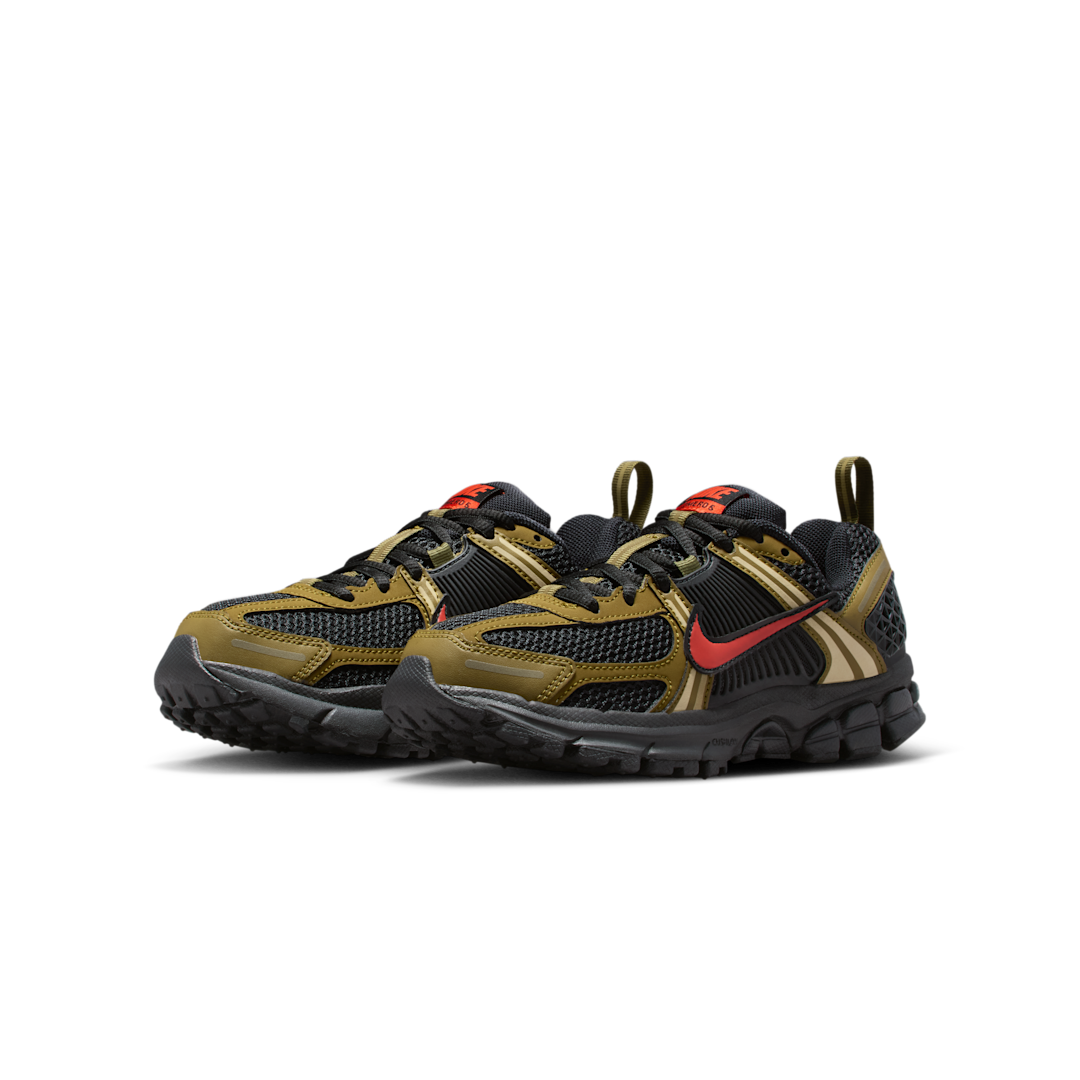 Nike Vomero 5 Black Olive Flak Red, Black/Olive Flak/Quantum Moss/Picante Red (HF6998-013)