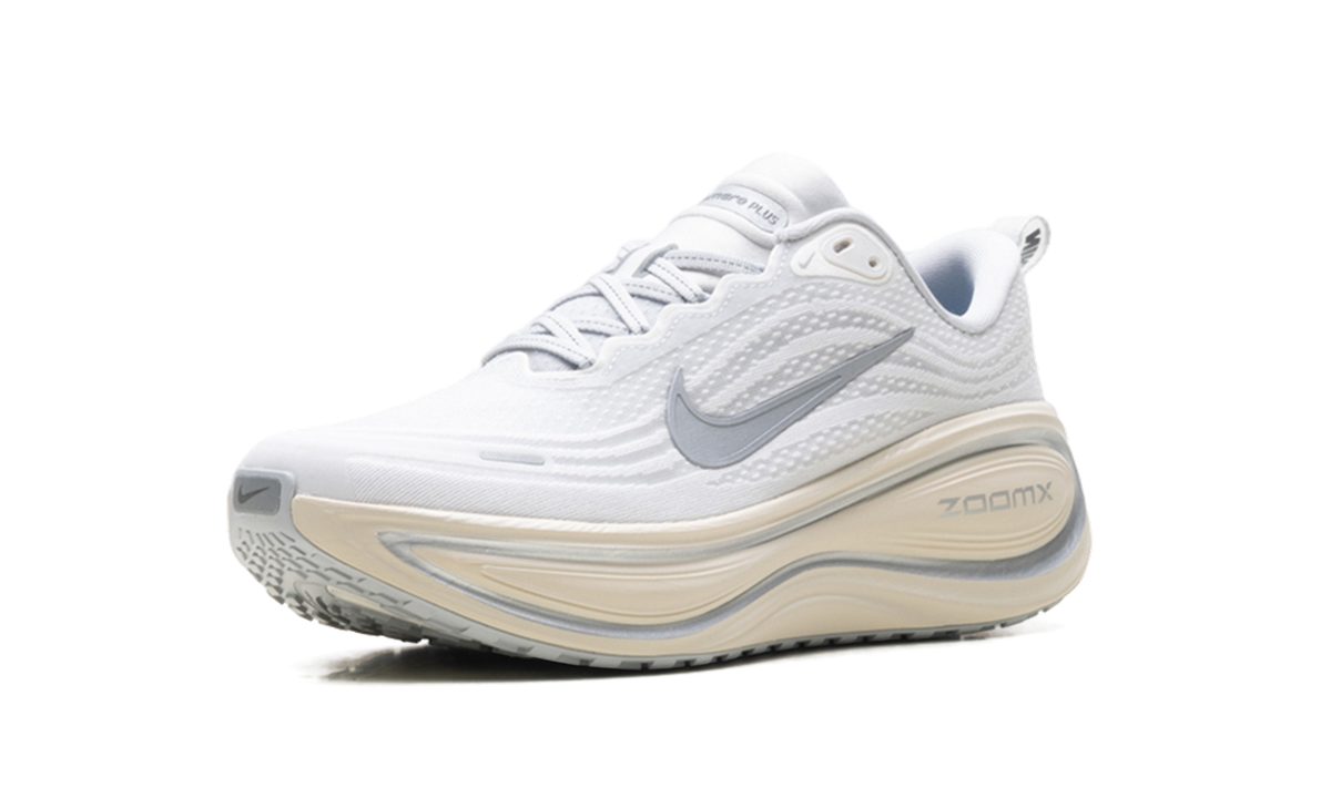 Nike Vomero Plus Running is Mental