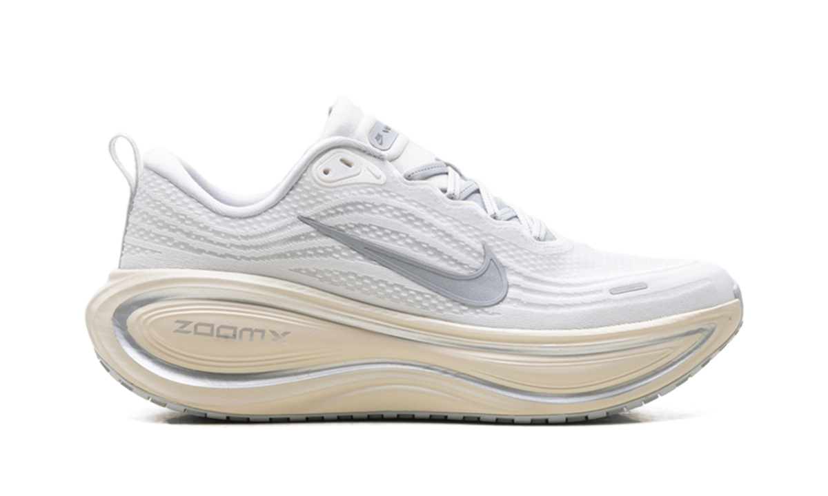 Nike Vomero Plus Running is Mental