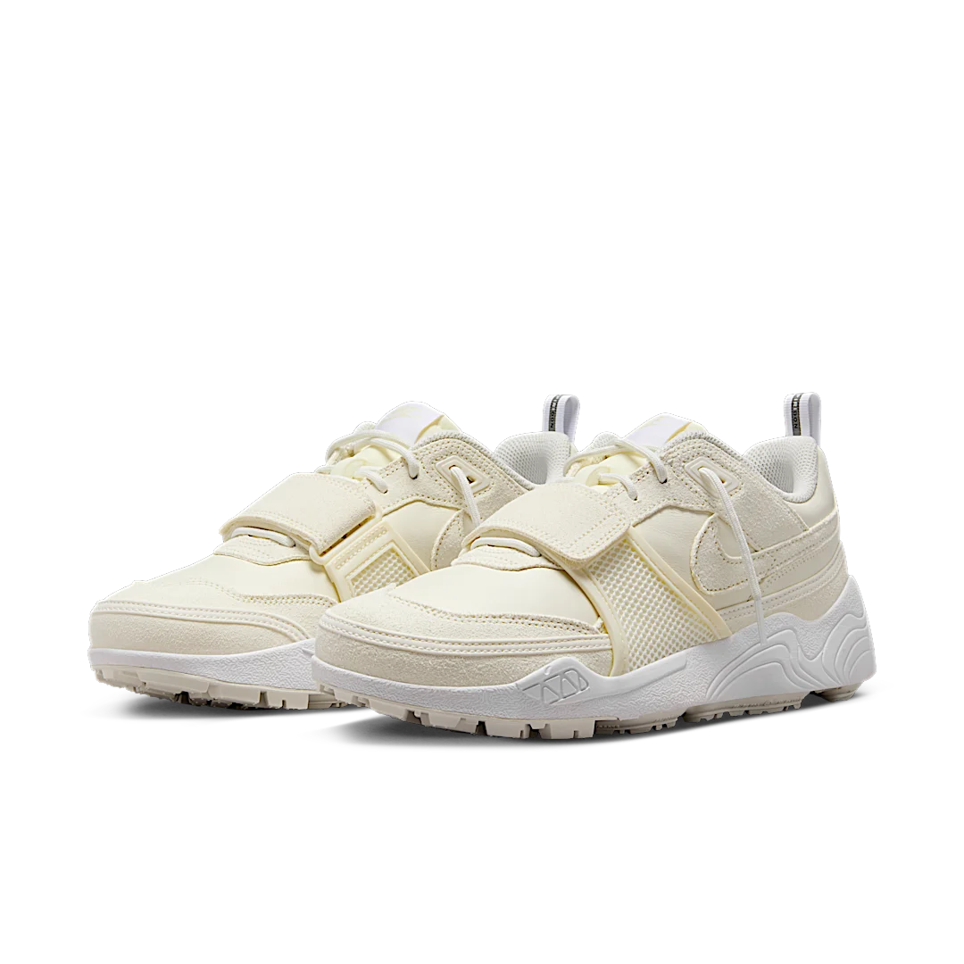 Nike Zoom Field Jaxx SP Travis Scott Sail