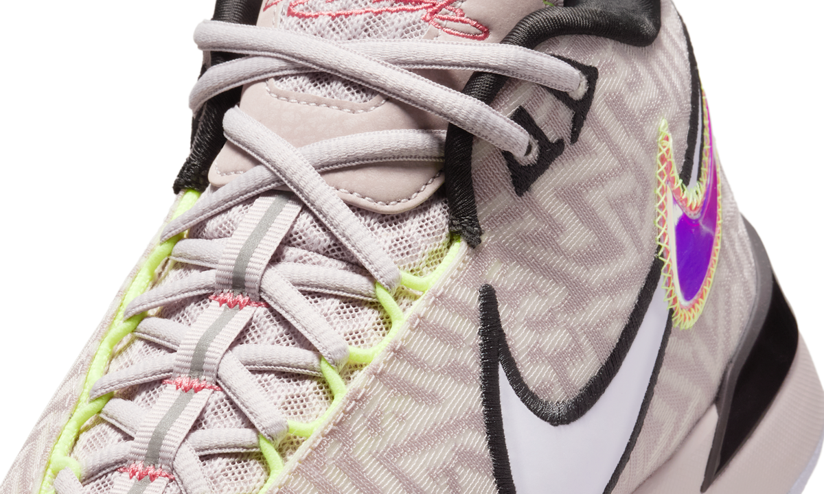 Nike Zoom LeBron NXXT Genisus Platinum Violet