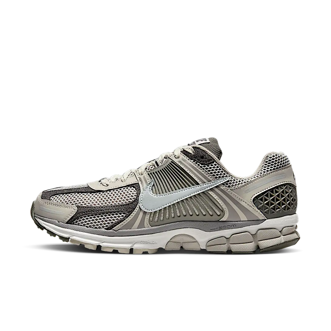 Nike Zoom Vomero 5 Iron Ore Flat Pewter, Light Iron Ore/Metallic Silver-Photon Dust-Flat Pewter-Summit White (FD0791-012)