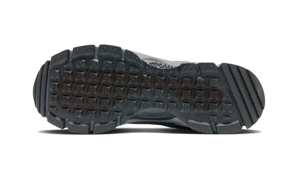 Nike Zoom Vomero 5 Roam Metallic Platinum