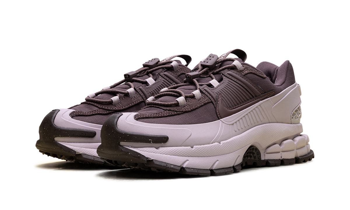 Nike Zoom Vomero 5 Roam Tattoo Particle Rose