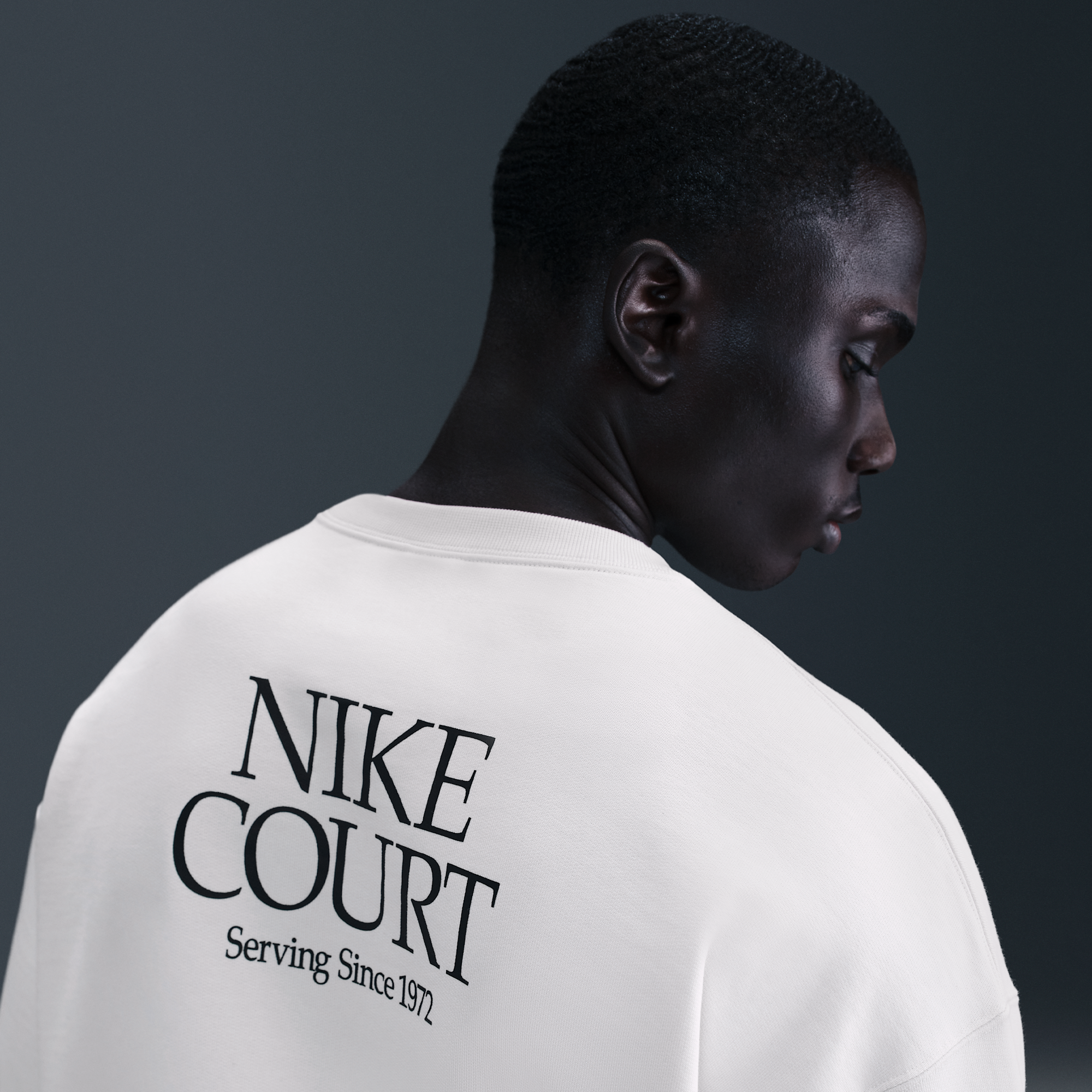 NikeCourt Men's French Terry Crewneck Top Phantom