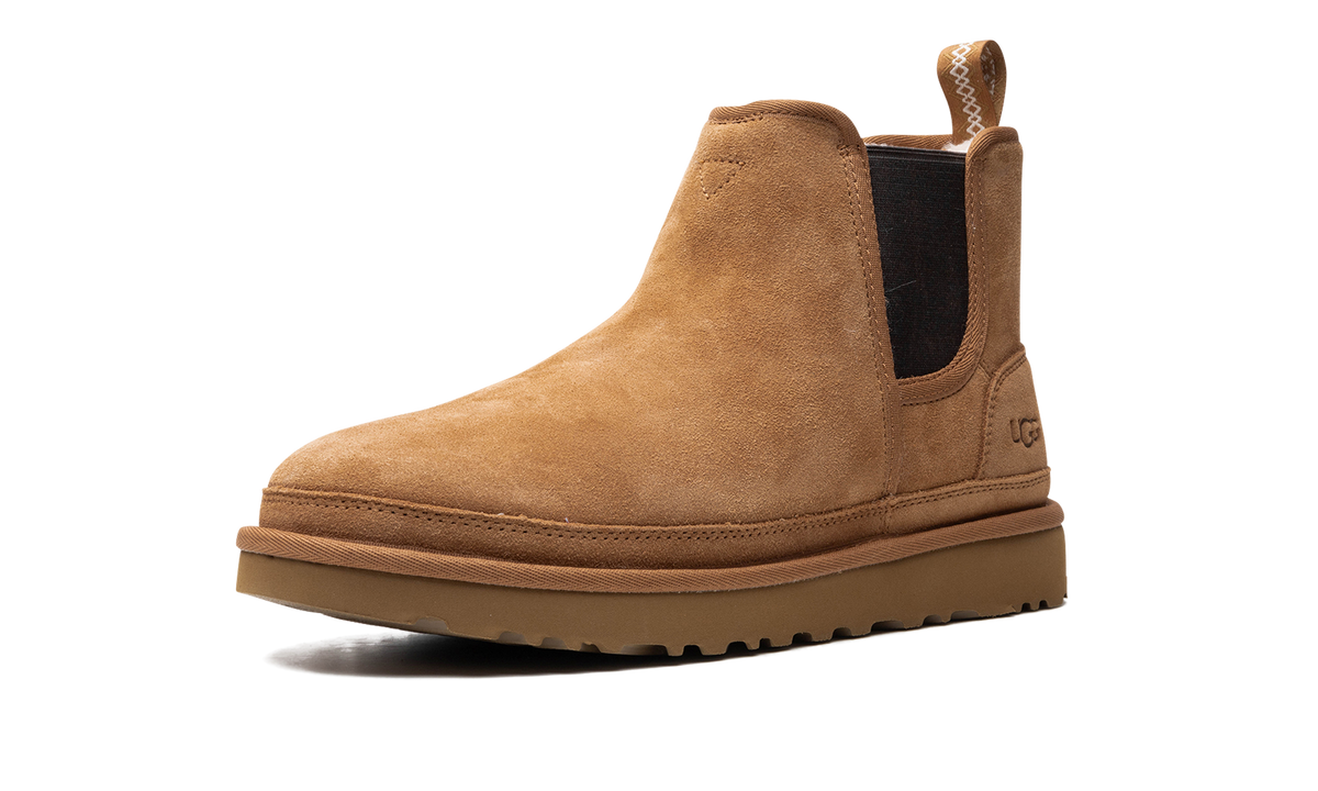 UGG Neumel Chelsea Boot Chestnut