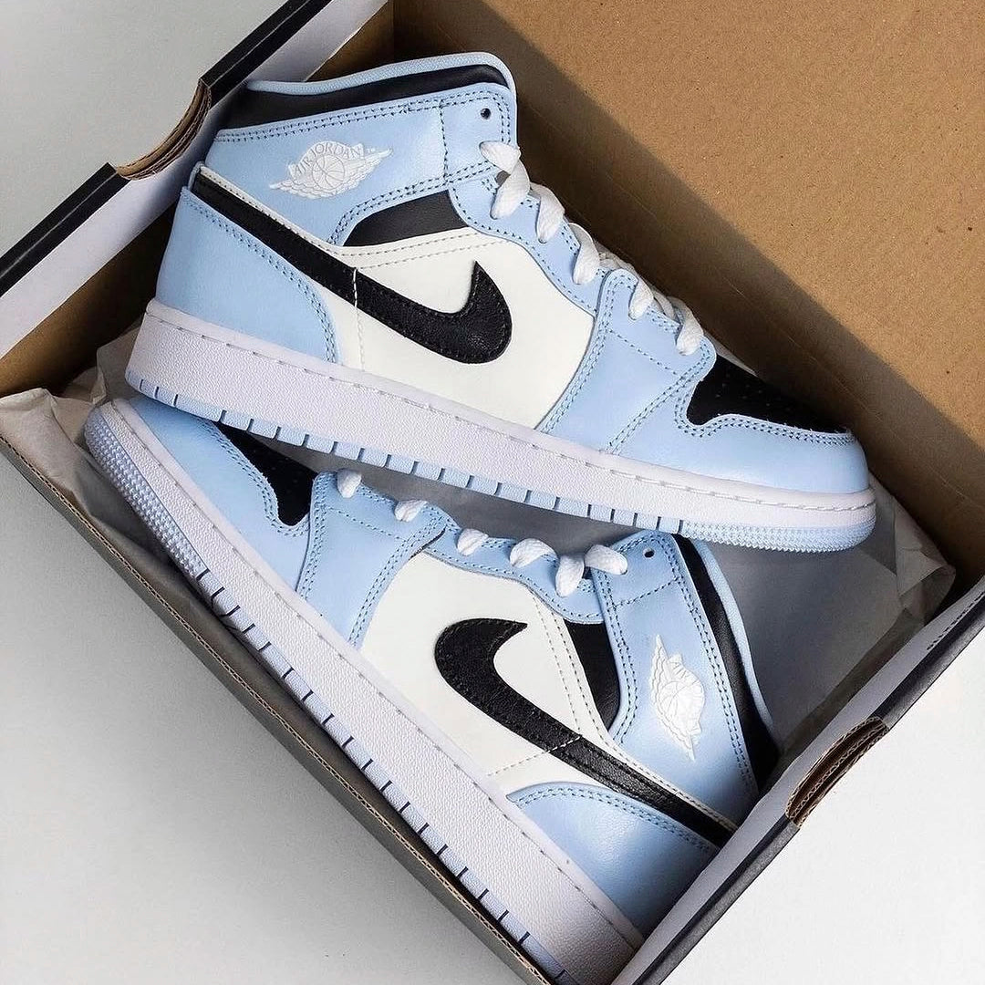 Air Jordan 1 Mid Ice Blue (2022)