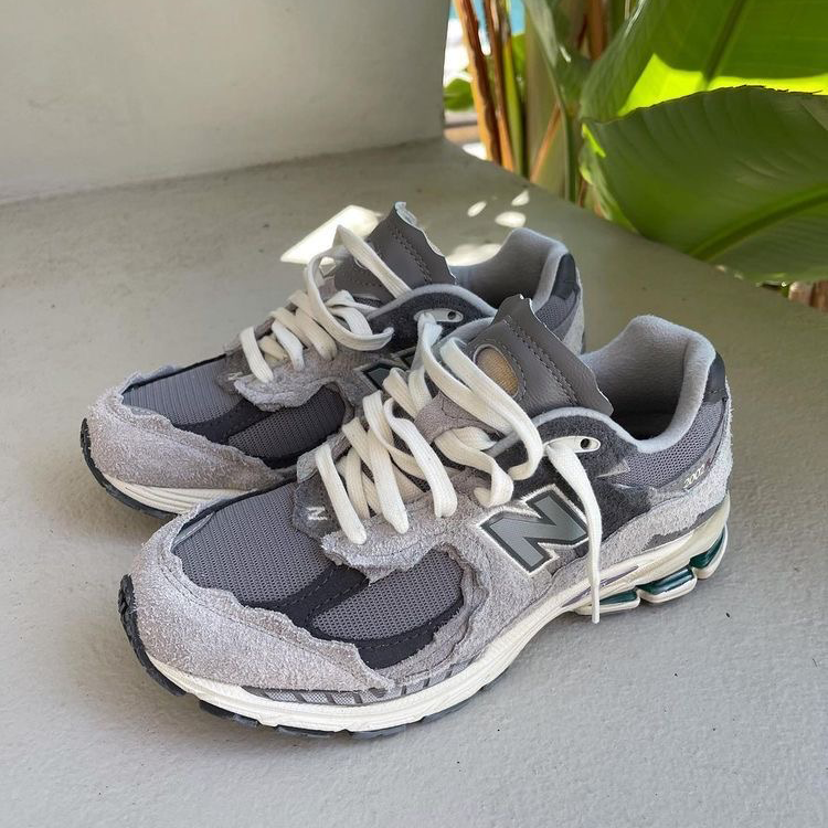 New Balance 2002R Protection Pack Rain Cloud sneakers